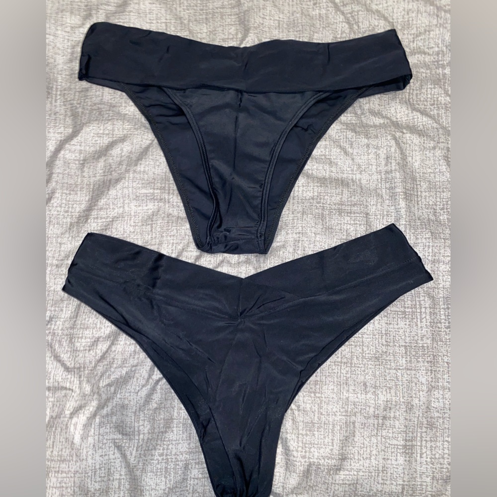 2 black bikini bottoms, cheeky
